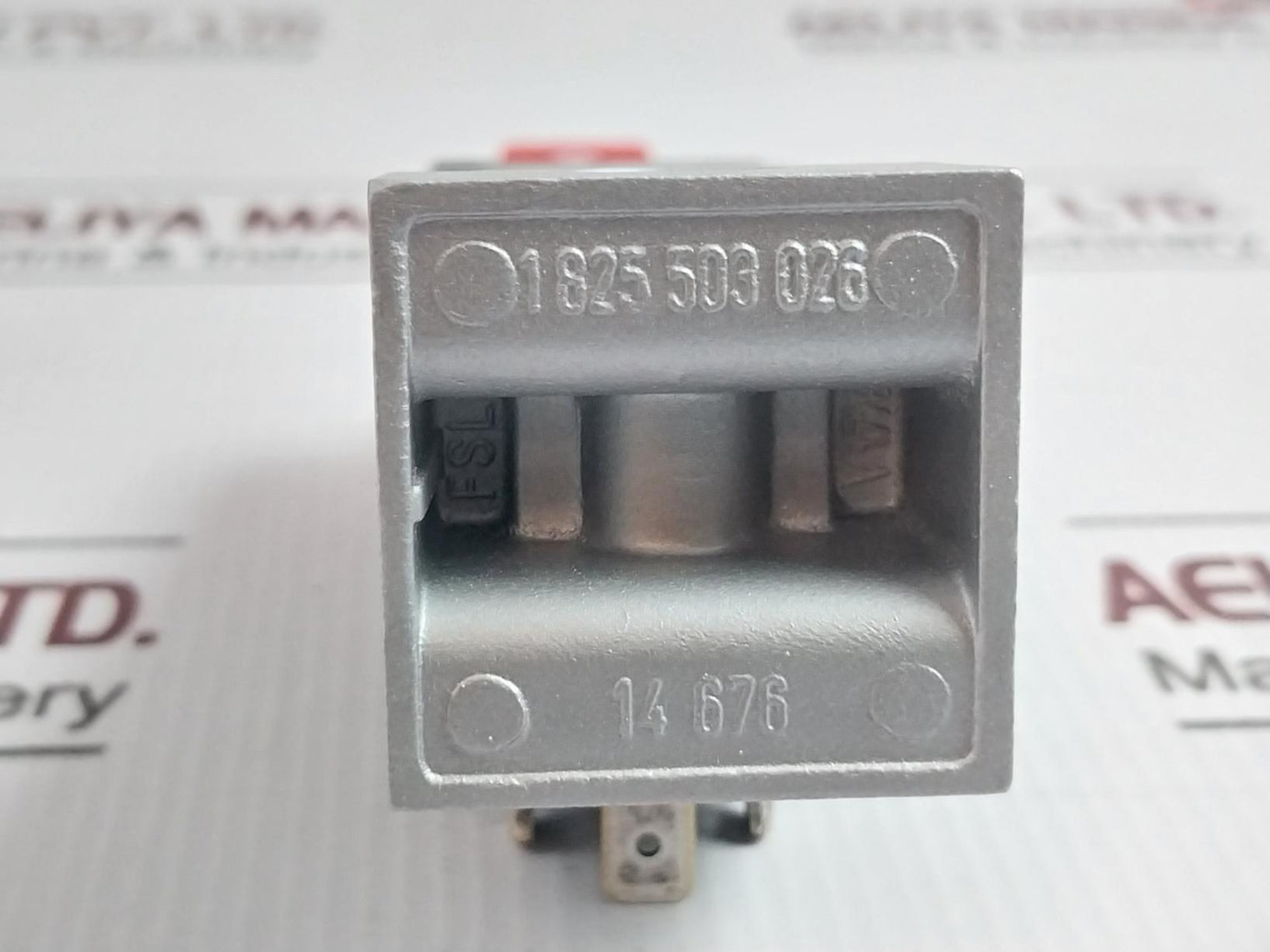 Bosch 0 820 005 201 Solenoid Valve 24V