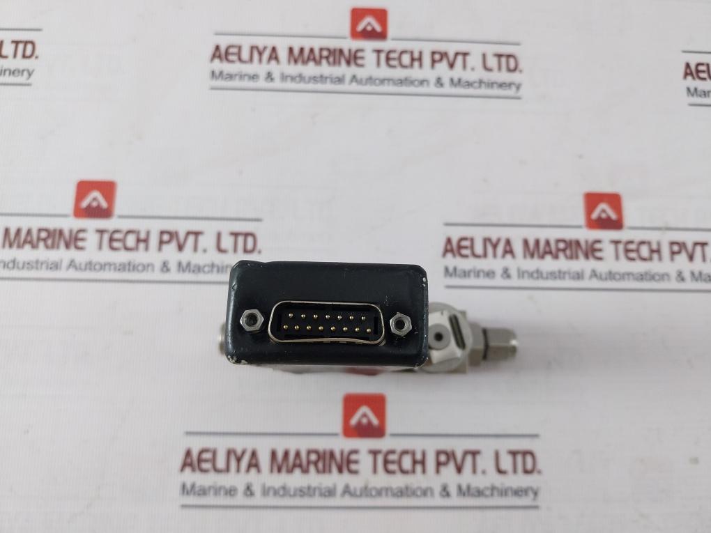 Brooks 5850Tr/Ga1C2B2Aacf 5850 Tr Series Mass Flow Controller 0–5Vdc 100 Bar