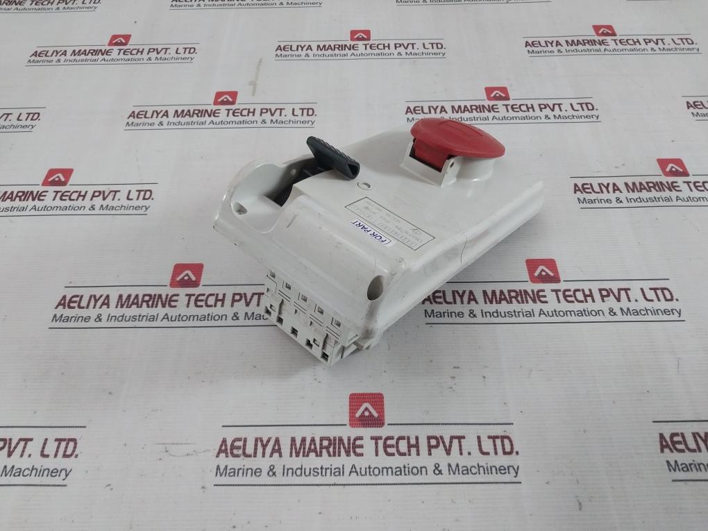 Bticino Cbs316/43 Industrial Plug With Socket 750V 50/60 Hz 16A