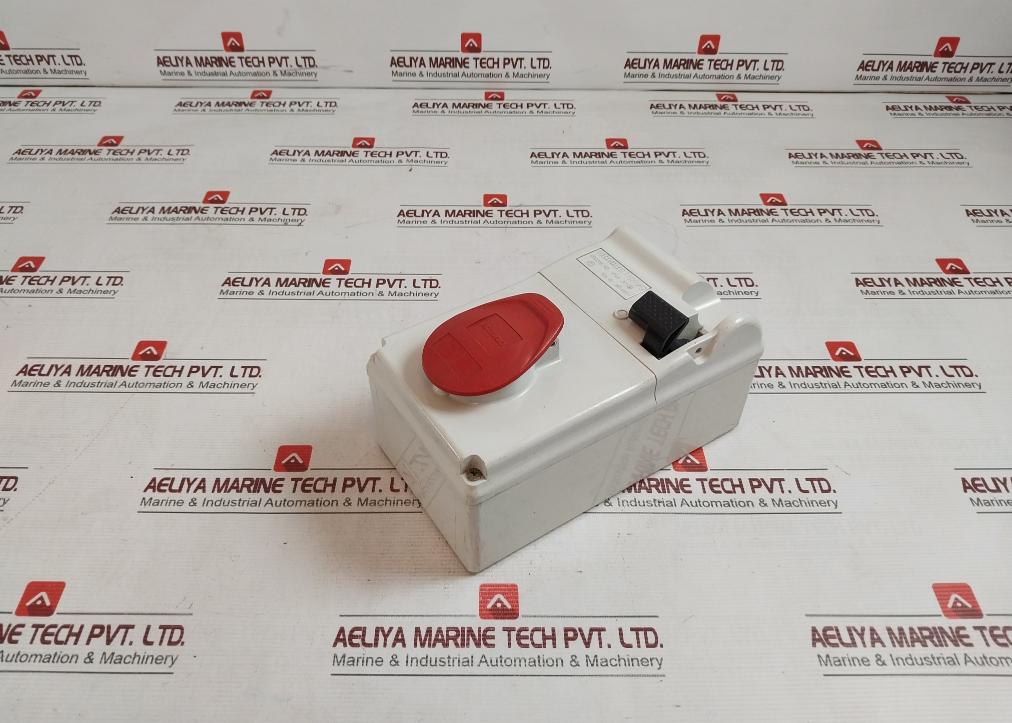 Bticino Cbs316/43 Industrial Plug With Socket Ip44 16A 6H 380-415V