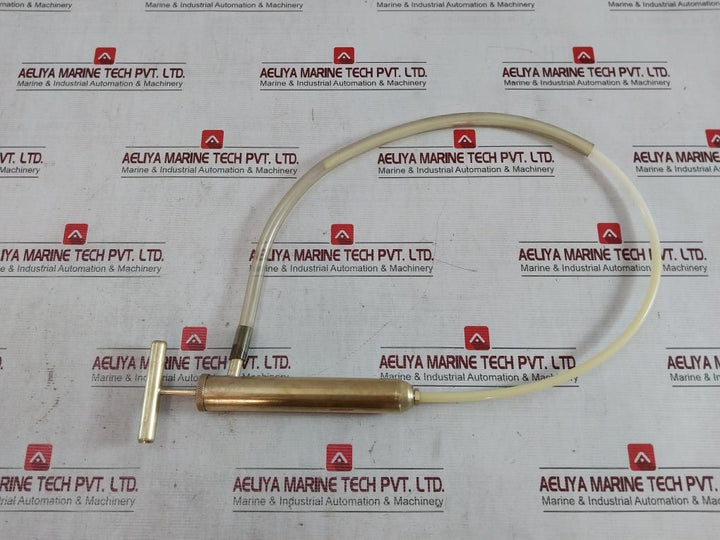 Bukh 020D4101 Oil Hand Pump With Hose 0Ug-000-00H