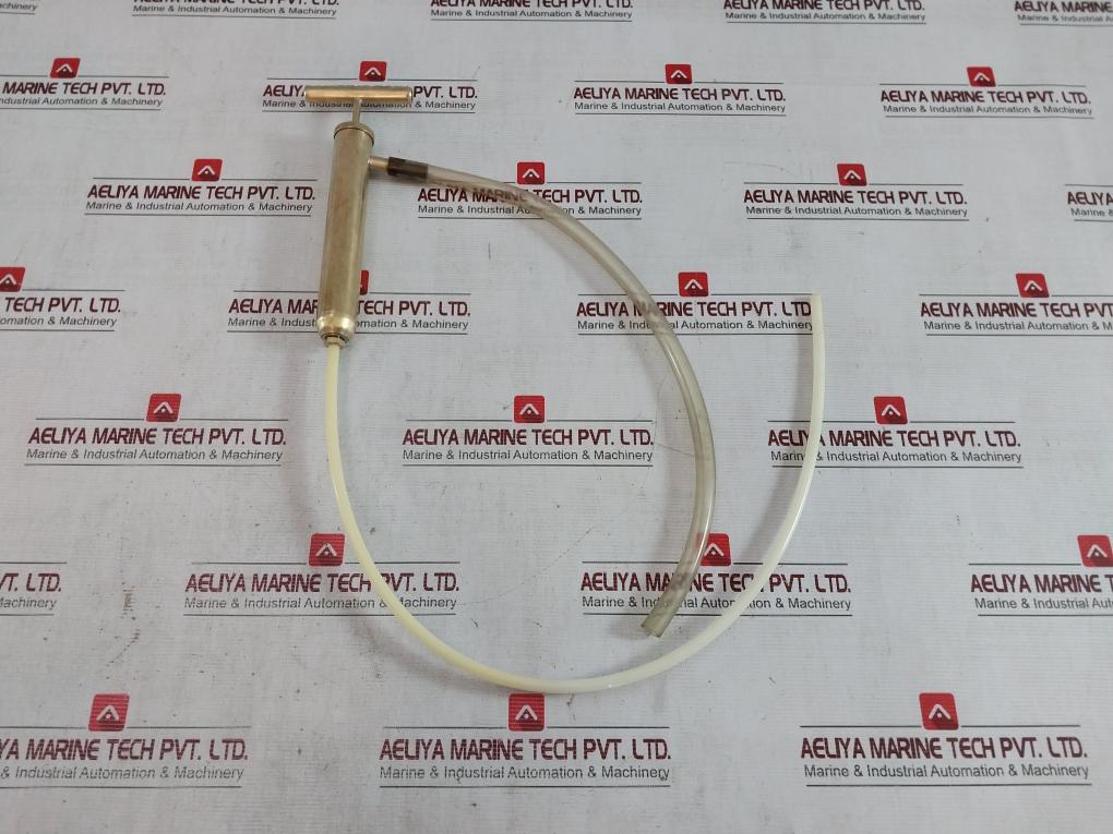 Bukh 020D4101 Oil Hand Pump With Hose 0Ug-000-00H