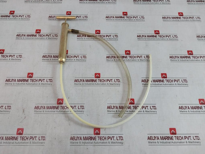 Bukh 020D4101 Oil Hand Pump With Hose 0Ug-000-00H