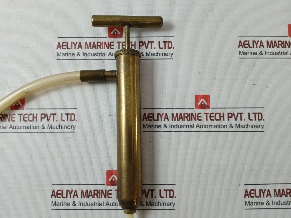 Bukh 020D4101 Oil Hand Pump With Hose 0Ug-000-00H Dv 29Rm