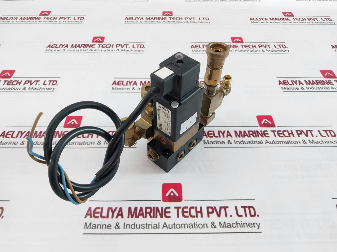 Burkert 0331 C 5/32 Fkm Br Dual Solenoid Valve 24V Dc 8W