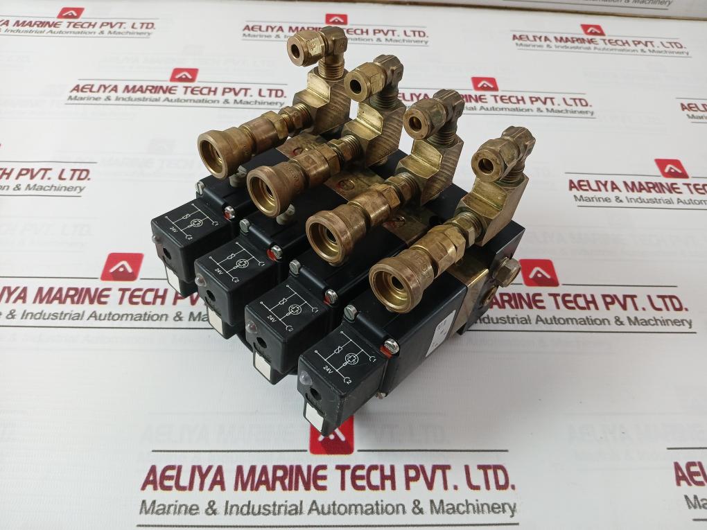 Burkert 0331 C 5/32 Fkm Br Ea Solenoid Valve Assembly 24Vdc 8W W34Lp 72Psi