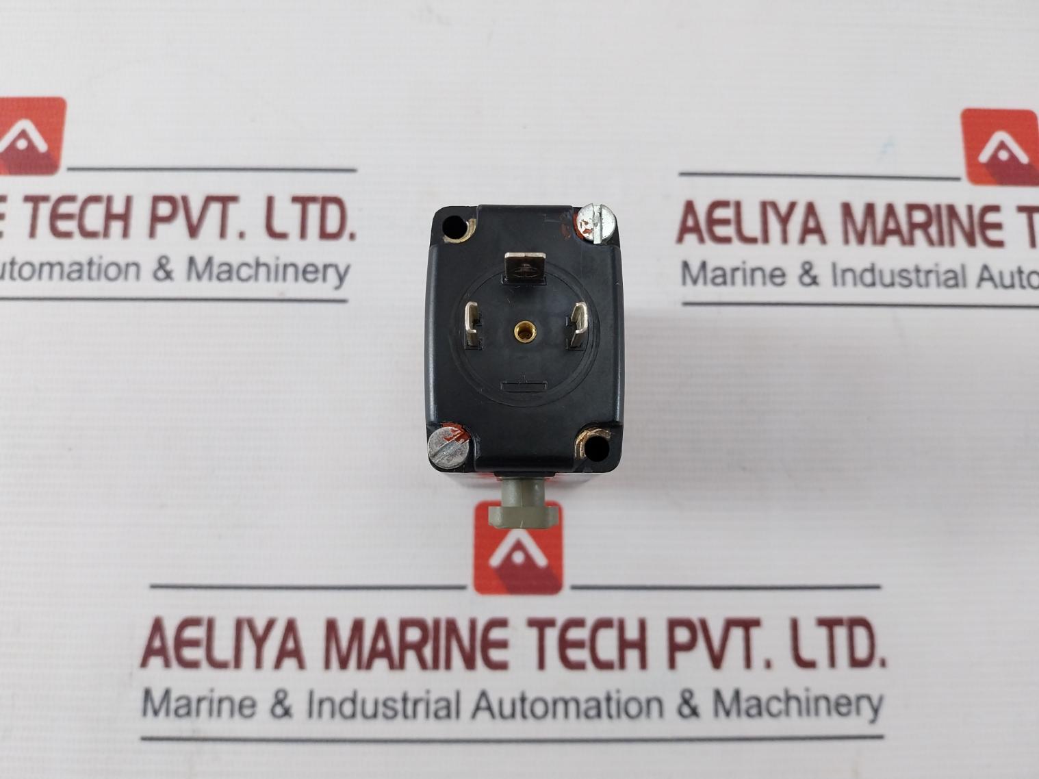 Burkert 0331 C 5/32 Fkm Br Solenoid Valve 24Vdc 8W 72Psi W38Ml