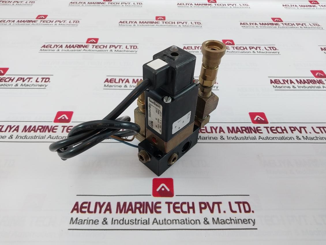 Burkert 0331 C 5/32 Fkm Br Solenoid Valve 24Vdc 8W W34Lp H05Vvf 75Mm2
