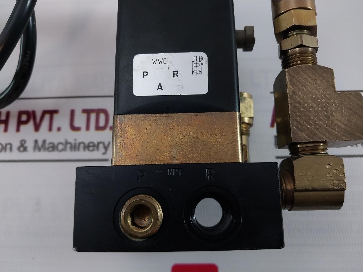 Burkert 0331 C 5/32 Fkm Br Solenoid Valve 24Vdc 8W W34Lp H05Vvf 75Mm2