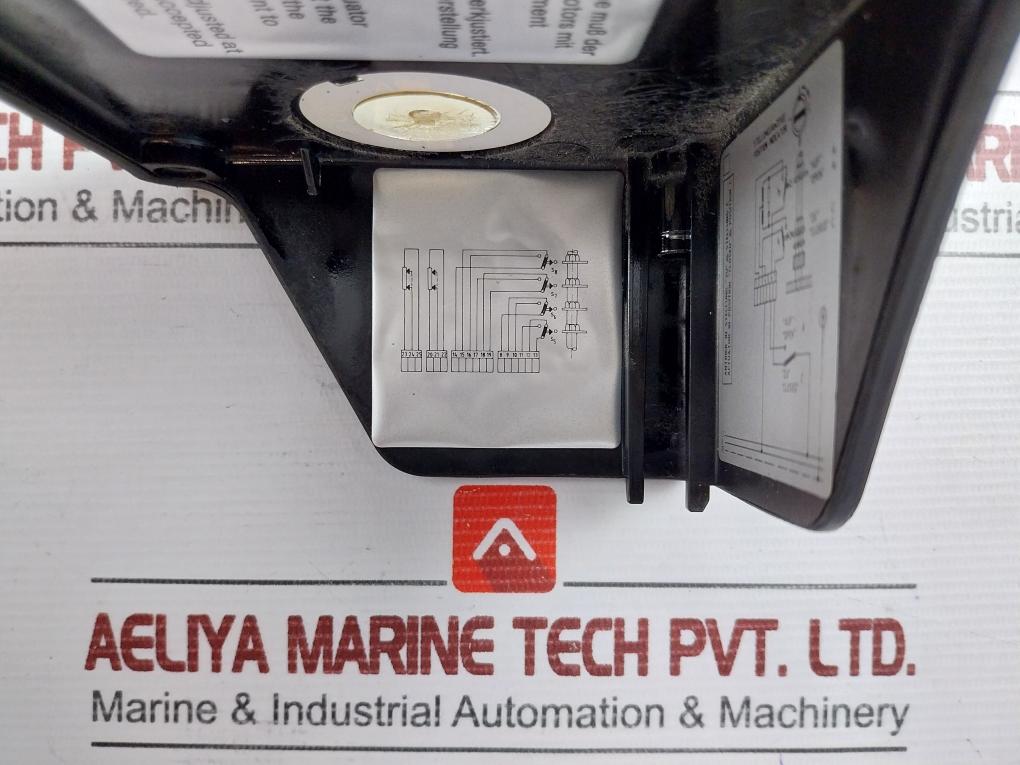 Burkert 110V 60Hz 3001-0-b-0-a 000 Rotary Actuator