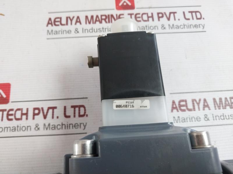 Burkert 142 A 25,0 Fkm Pv Diaphragm 2-way Valve 120V 60Hz 5W 00640716 40 Dn32