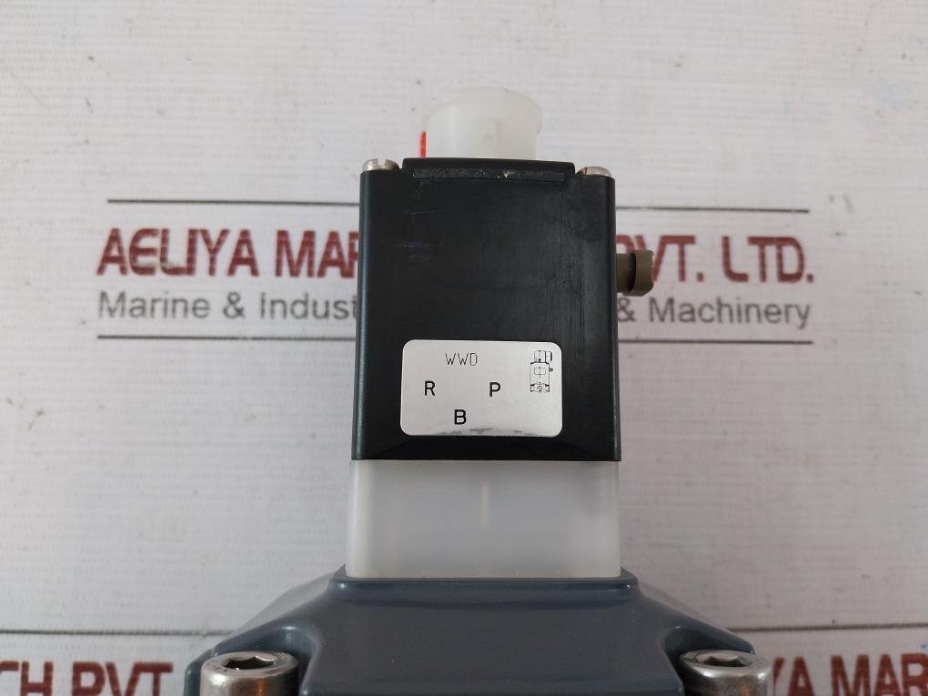 Burkert 142 A 25,0 Fkm Pv Way Pvc Solenoid Valve Pw 201241 Pw 18000 120V Coil