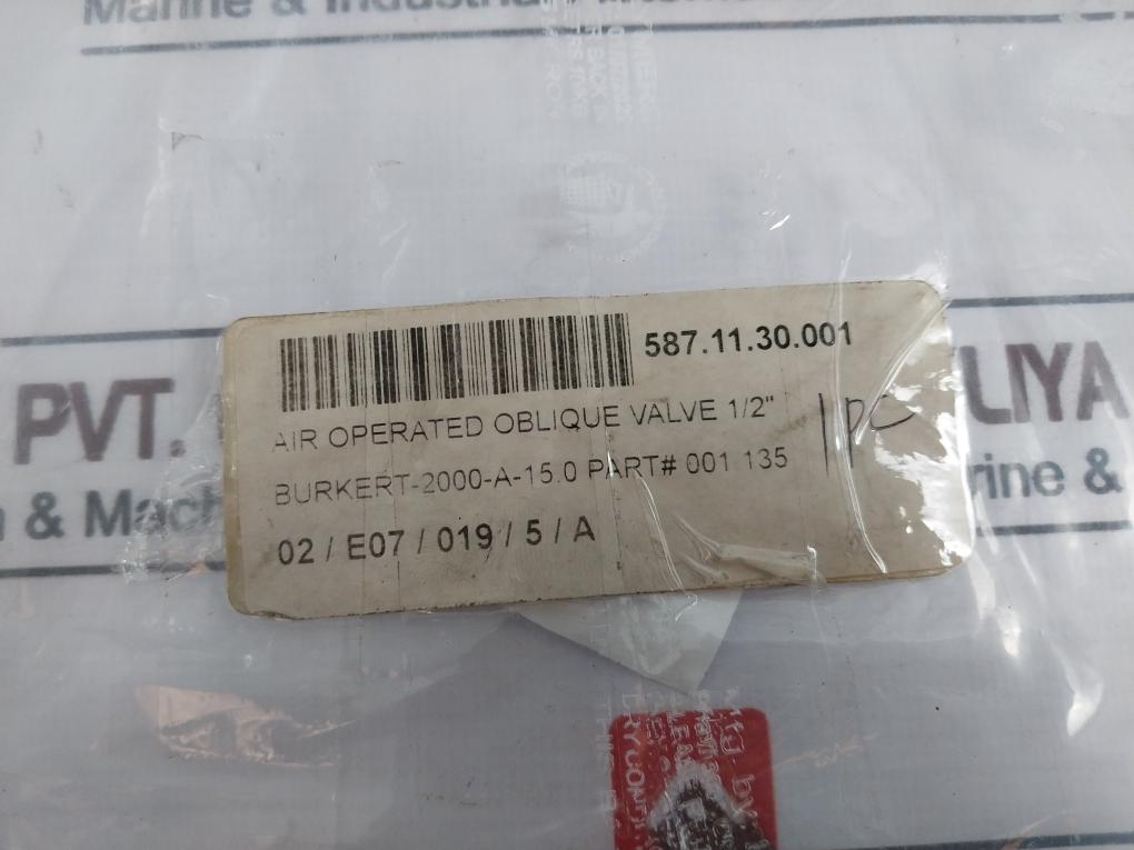 Burkert 2000 A 13.0 Ptfe Va Air Operated Oblique Valve 1/2”