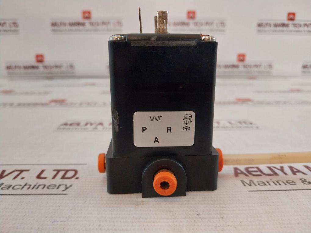 Burkert 5330 C 2,5 Fkm Ps Pneumatic Solenoid Valve 208-240V 60Hz 8W 00167639