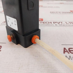 Burkert 5330 C 2,5 Fkm Ps Pneumatic Solenoid Valve 208-240V 60Hz 8W 00167639