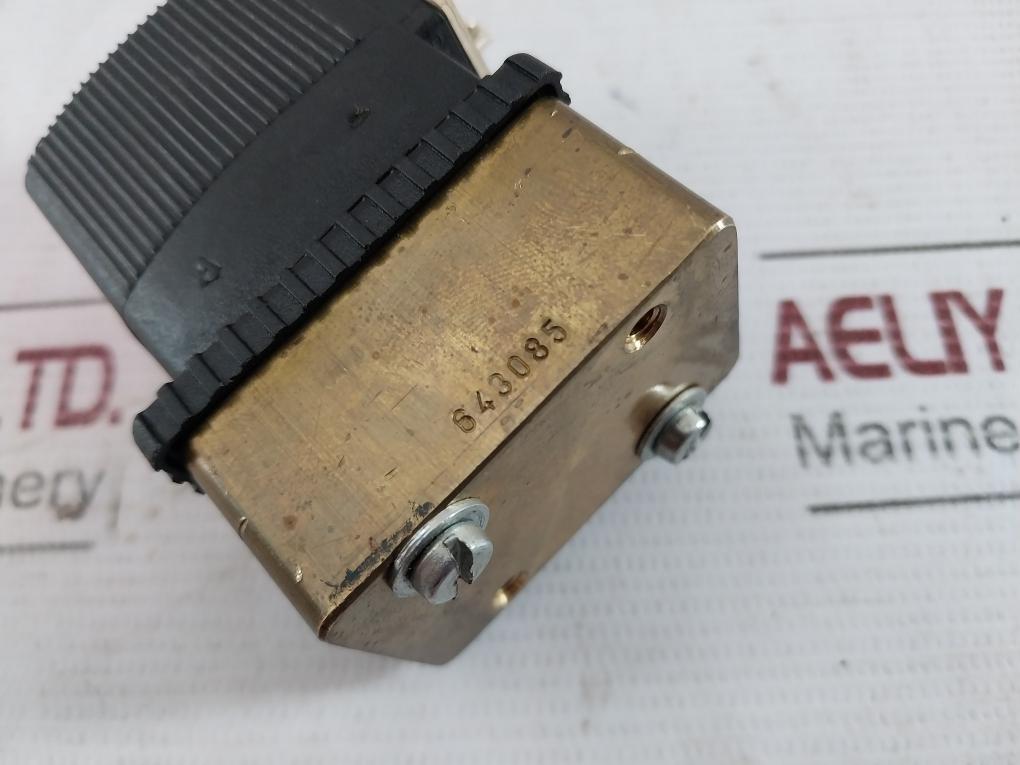 Burkert 6014 C 2,0 Fpm Ms Solenoid Valve Rc1/4 Pn0-6Bar 100-110V 50-60Hz 8W