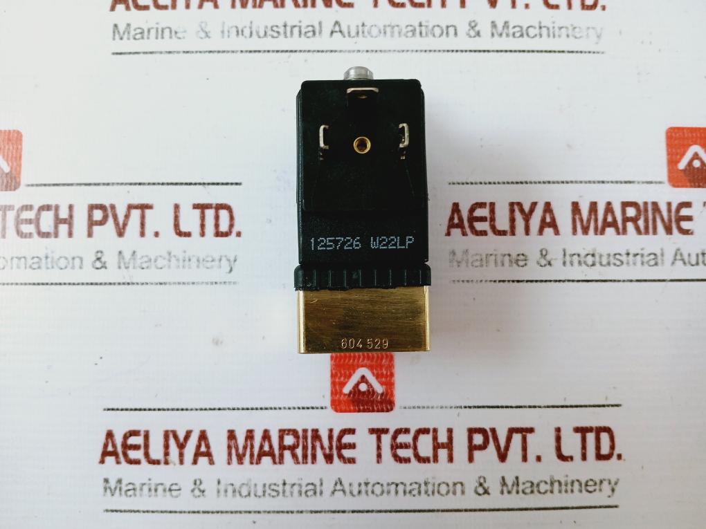 Burkert 6014 D 1.5 Fkm M5 Solenoid Valve 230v, 8w, Pn 0-16bar, G1/8