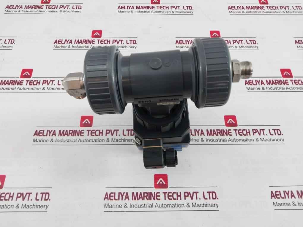 Burkert 8225-fkm-pvdf-55T-c=0,01 Digital Conductivity Transmitter Dn32 W41Lp