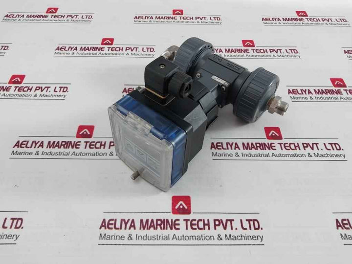 Burkert 8225-fkm-pvdf-55T-c=0,01 Digital Conductivity Transmitter Dn32 W41Lp