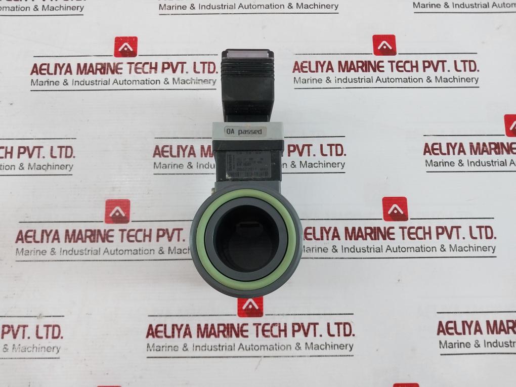 Burkert S030 Paddle Wheel With Solenoid Flow Sensor Pvc D40 Fkm Se30/8030