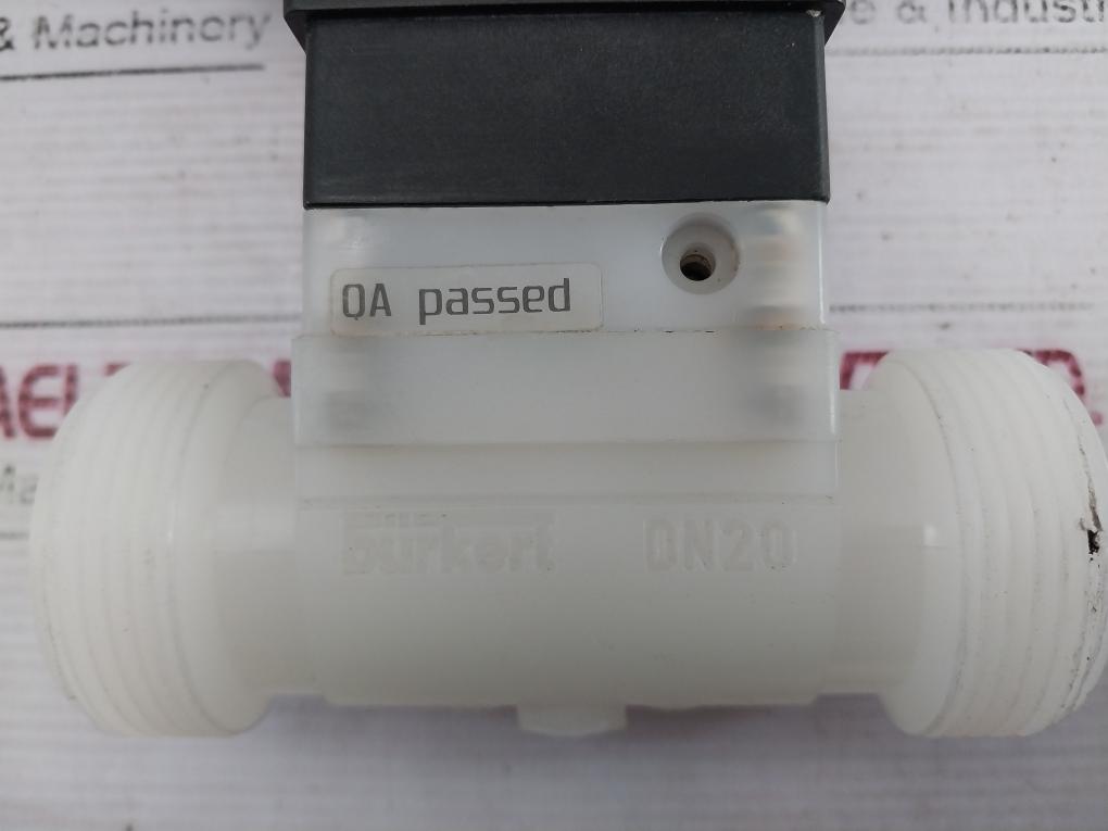 Burkert S030 Paddle Wheel With Solenoid Flow Sensor W49Lp 00555971