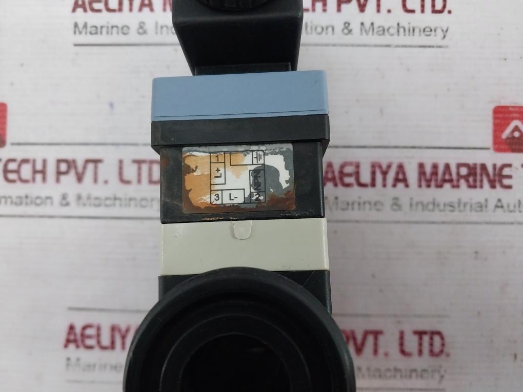 Burkert Se30/8030 Solenoid Valve With Flow Paddle Wheel Pp D25 Fk Dn20