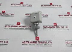 Burkert Werke 8008 Consumption Flowmeter 12-36Vdc 16Bar 27.3Mm 11.0 Bar