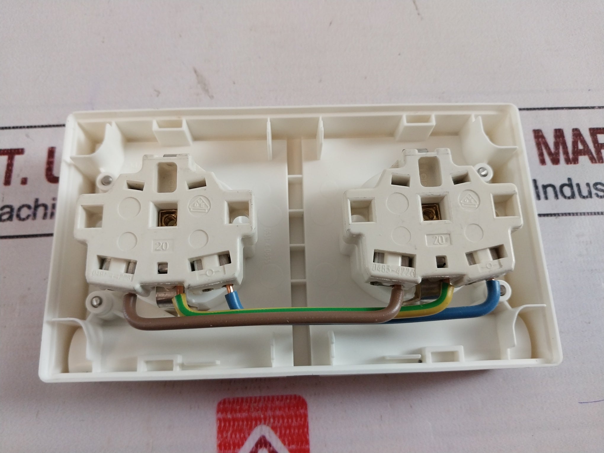 Busch-jaeger 790-3230 White 2 Gang Electrical Thermoplastic Plug Socket