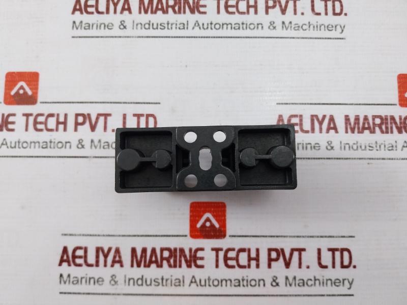 Buss H25030-1Q 250V 30A Withstand Rating 10K Rms Sym Amps U02