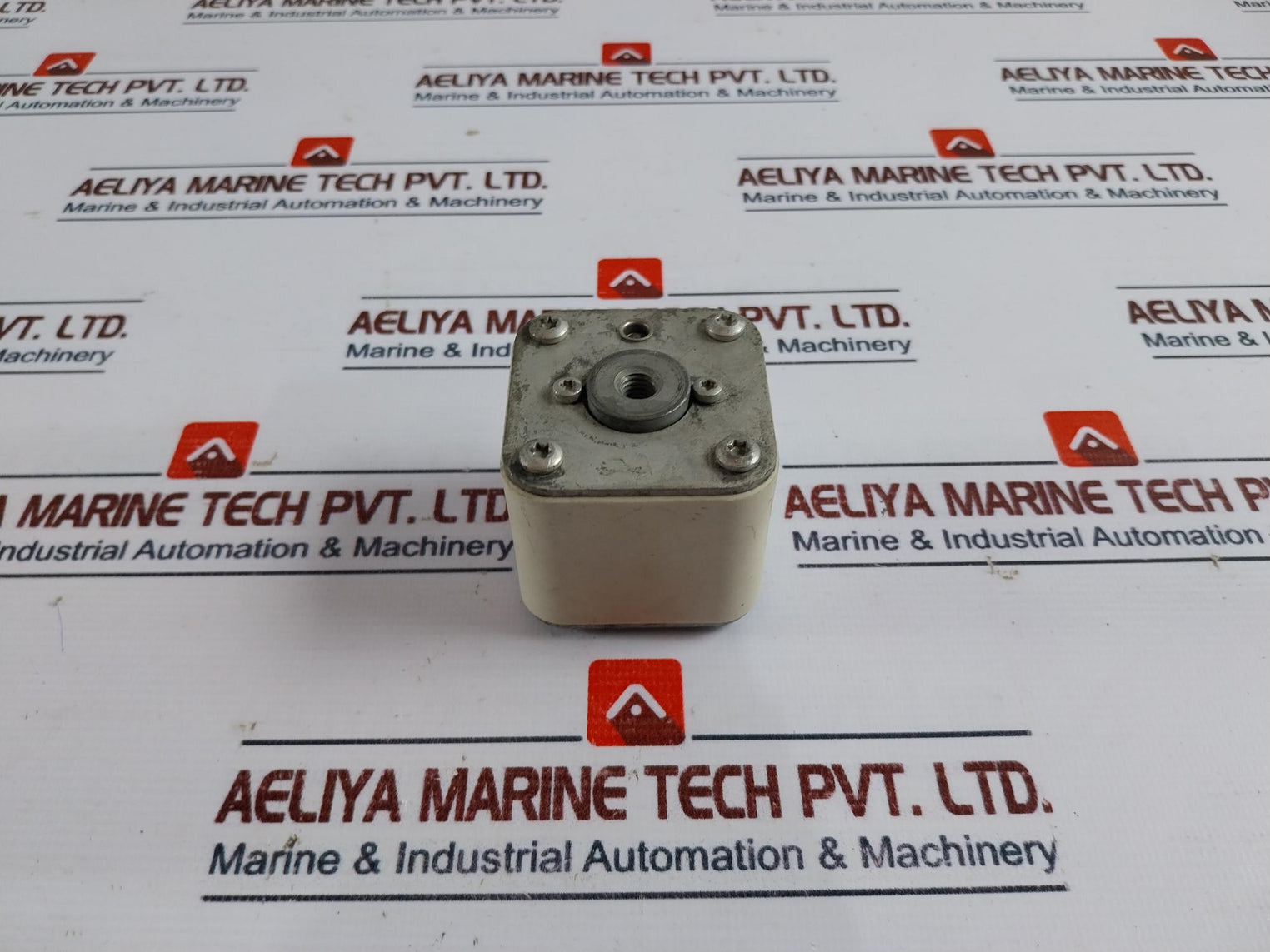 Bussmann 170M4417 Semiconductor Fuse 700A