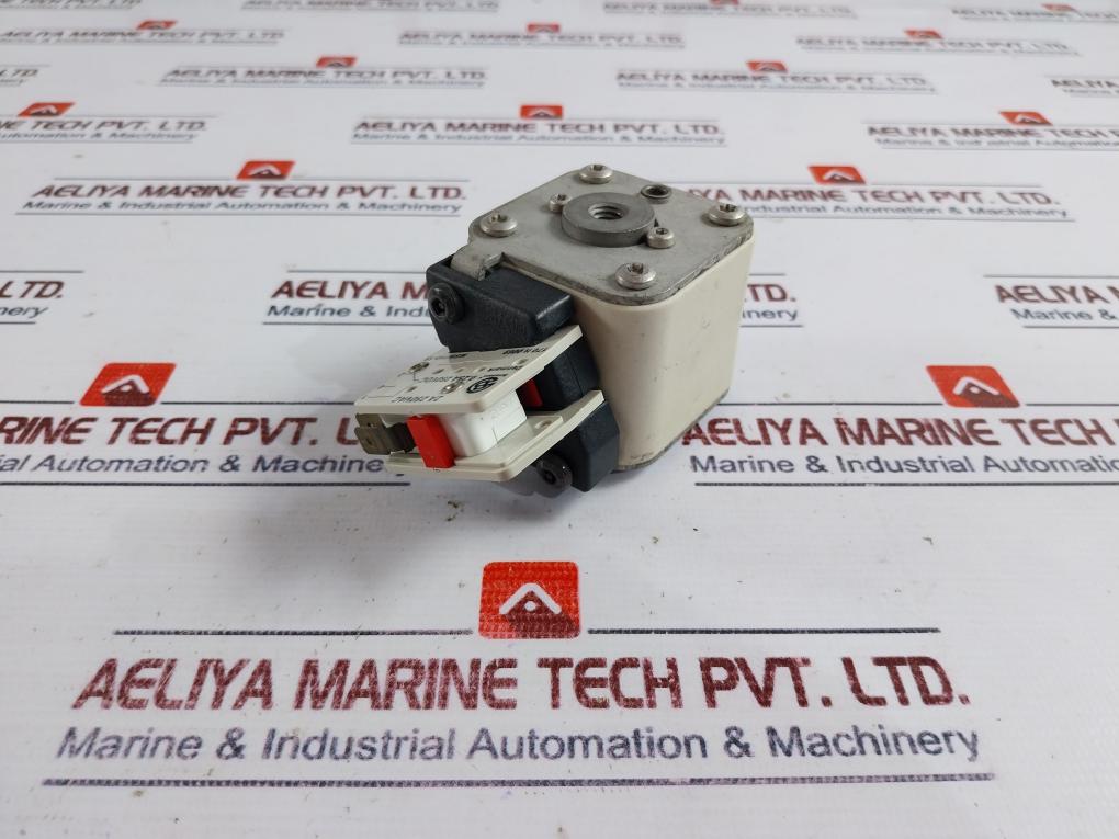 Bussmann 170M4467 High-speed Fuse With Micro Switch Msw710-1S 690V~Iec 700V~