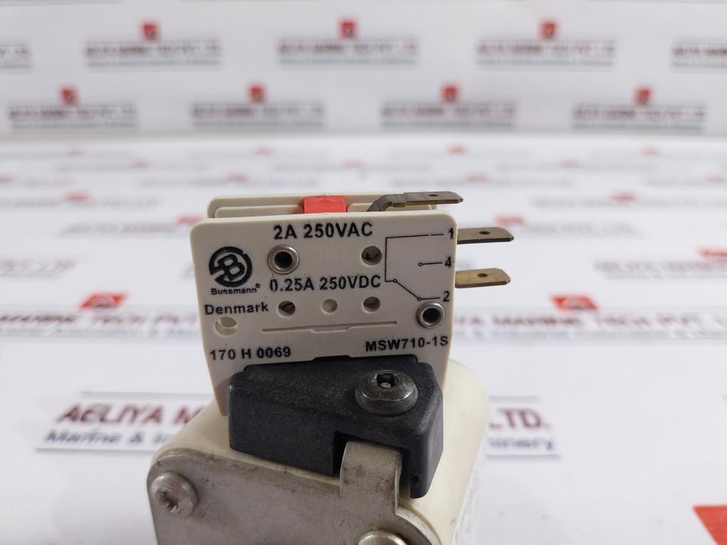 Bussmann 170M4467 High-speed Fuse With Micro Switch Msw710-1S 690V~Iec 700V~