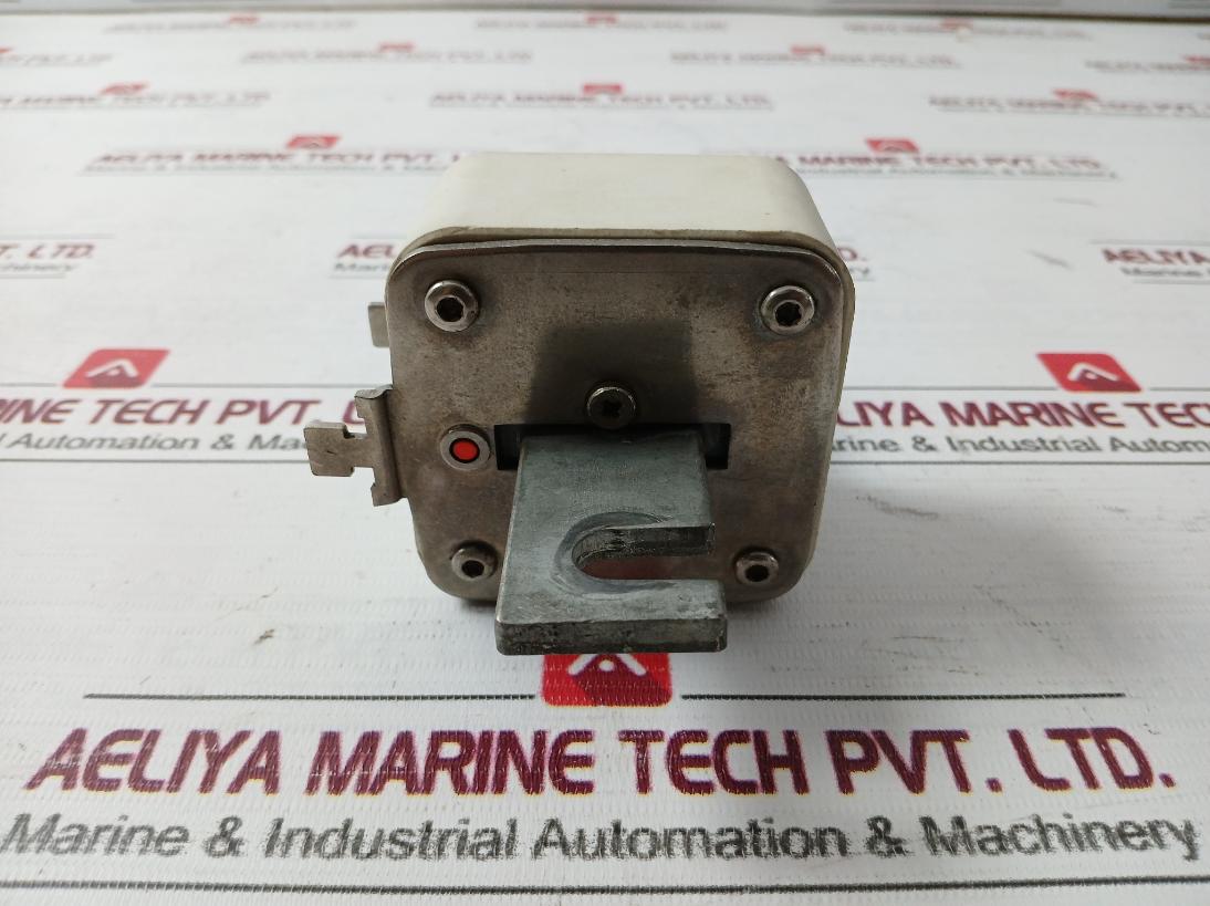 Bussmann 170M6035 High Speed Square Body Fuse 700A 690V