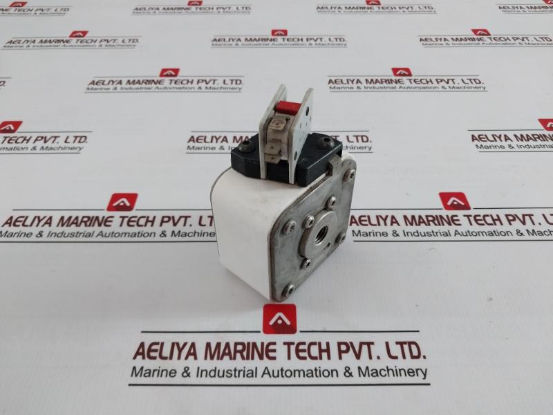 Bussmann 170M6458 High Speed Fuse Square Body Fuse 500A 690V