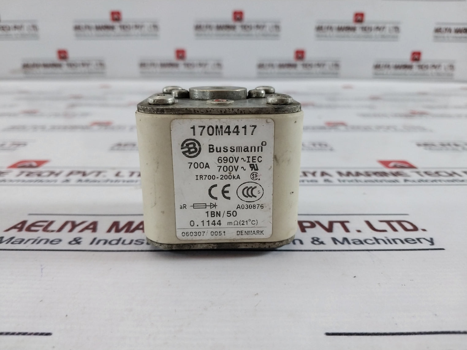 Bussmann 170m4417 High Speed Square Body Fuse 690v~iec 700v~ 700a