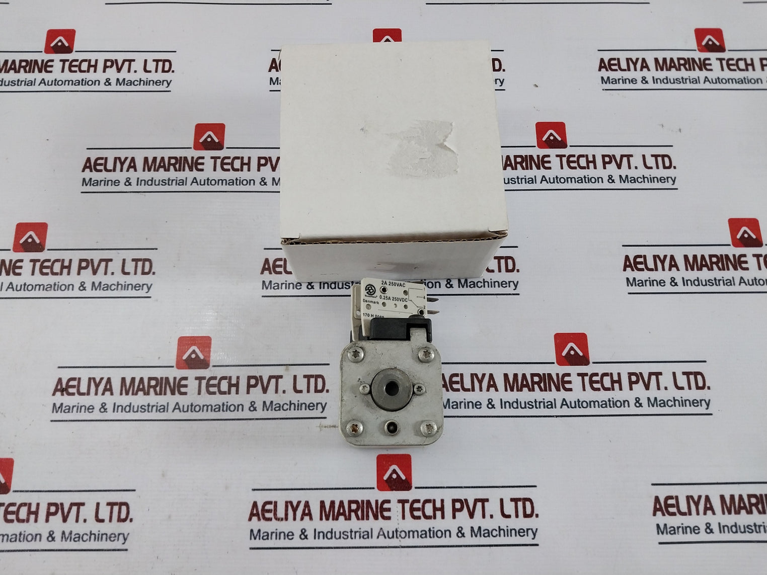 Bussmann 170m4467 High Speed Square Body Fuse W/ Microswitch Msw710-1s 700v~