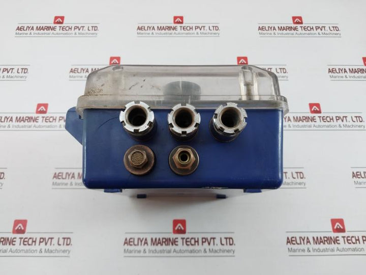By Controls 0-4 Kg/Cm2 24Vdc Epcon Electro-pneumatic Controller