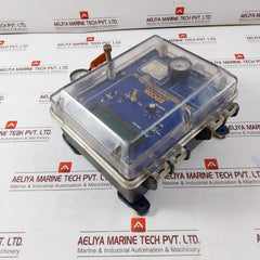 By Controls Epcon Electro-pneumatic Controller With Filter Regulator Ac98-122V