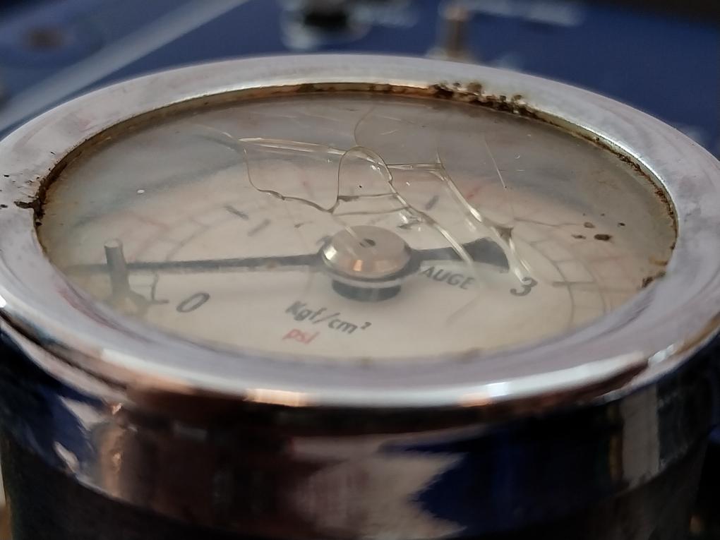 By Controls Epcon Electro-pneumatic Controller Ac98-122V 48-66Hz 0.2A 0-4Kgf/Cm2