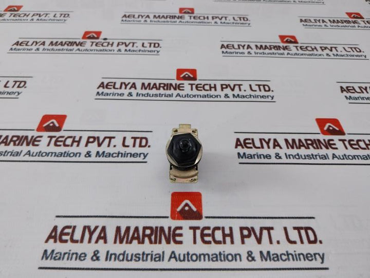 C-h Sw4/7 Toggle Switch 2542-1156