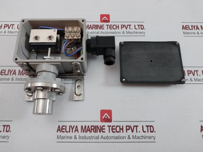 C1-v404M-s2N-s3-g1-y-x1 Temperature Switch -400-400 Mbar Ip65 Beta