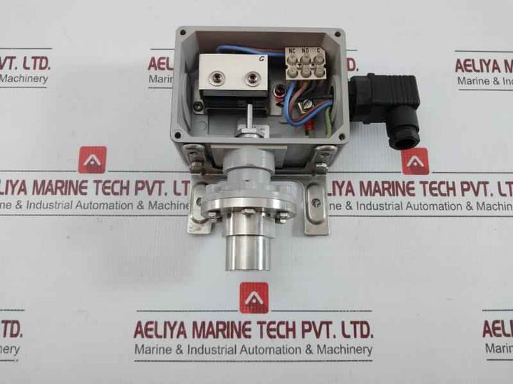 C1-v404M-s2N-s3-g1-y-x1 Temperature Switch -400-400 Mbar Ip65 Beta