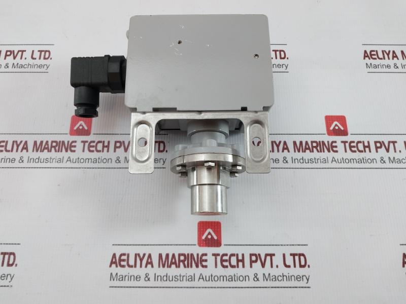 C1-v404M-s2N-s3-g1-y-x1 Temperature Switch -400-400 Mbar Ip65 Beta