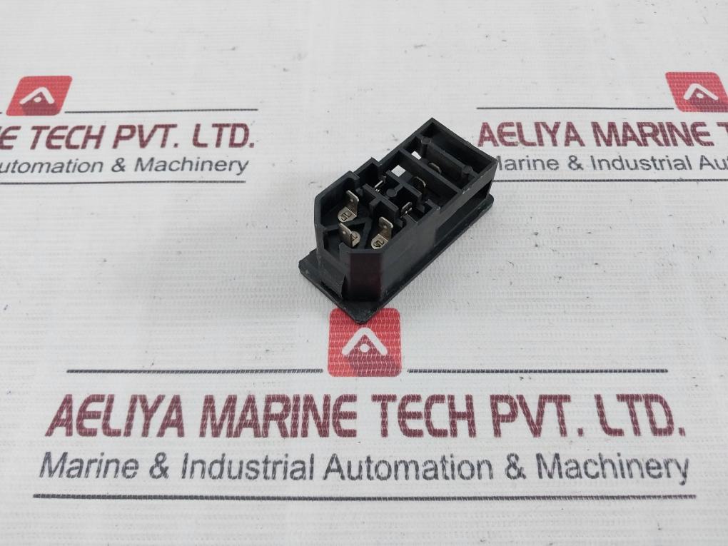 C13 Connector With Switch 6762 6A 250V
