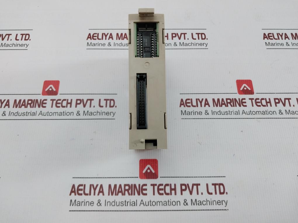 C200H-id217 Plc System C200H-od219, C200H-sp001, Cs1W-clk21, Hmc-ef861 Omron
