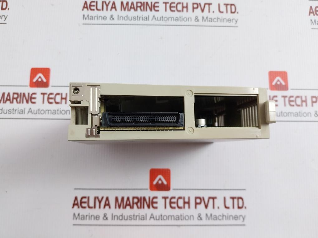 C200H-id217 Plc System I/O Unit Assembly C200H-od219, C200H-sp001 Omron