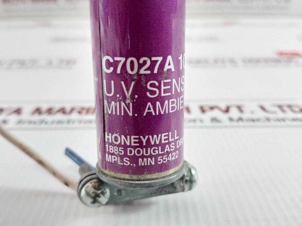 C7027A 1031 Honeywell Uv Flame Detector