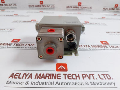CAS-155-060-3130-Differential-Pressure-Switch-0-2-2-5-Bar-125-Vdc-Danfoss-210558-3
