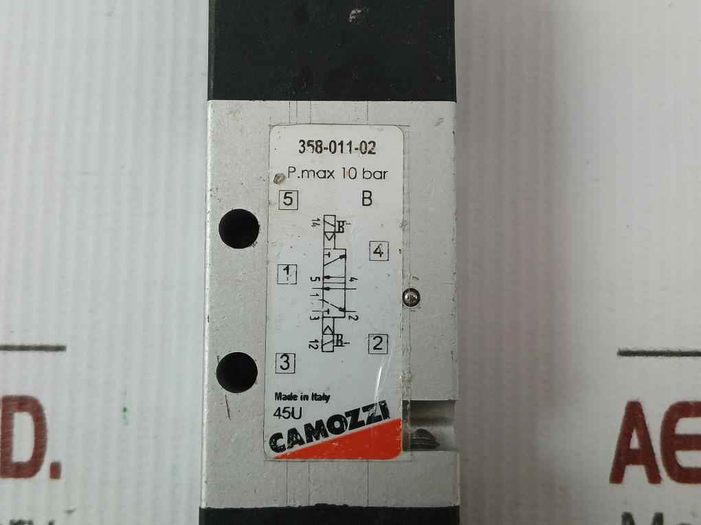 Camozzi Pneumatic Solenoid Valve P. Max-10 Bar 358-011-02