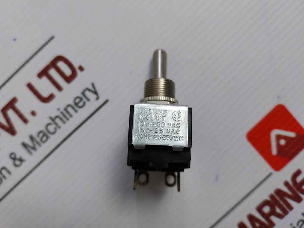Carling 10A-250Vac Toggle Switch
